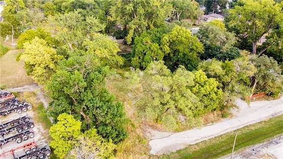 0.41 Acres of Residential Land for Sale in Kansas City, Kansas