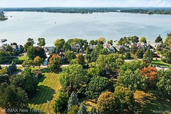 0.35 Acres of Residential Land for Sale in Orchard Lake, Michigan