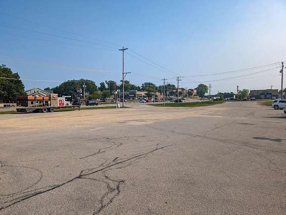 1.01 Acres of Commercial Land for Sale in Platteville, Wisconsin