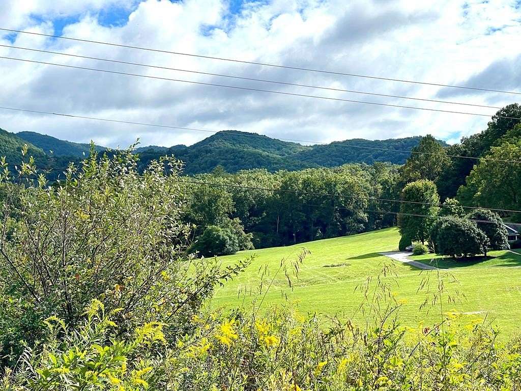 1.23 Acres of Land for Sale in Hayesville, North Carolina