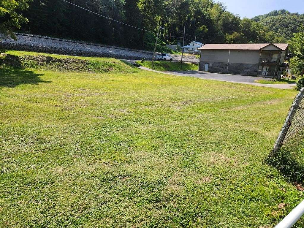 0.114 Acres of Residential Land for Sale in Freeburn, Kentucky