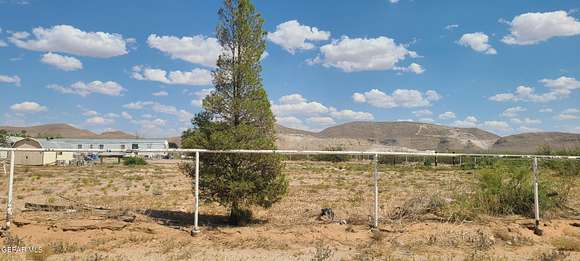 3.13 Acres of Residential Land with Home for Sale in El Paso, Texas