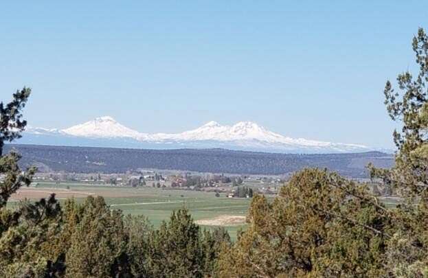 27.67 Acres of Land for Sale in Prineville, Oregon