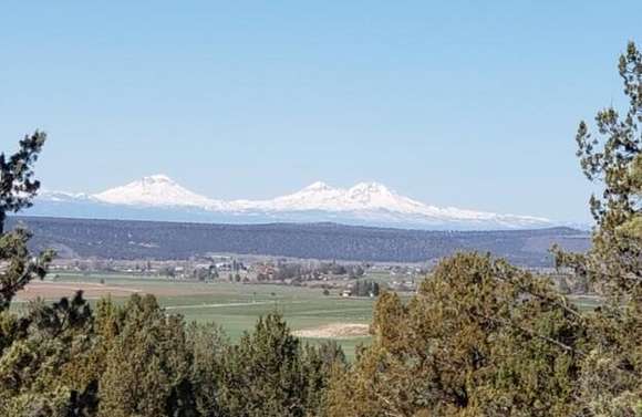 27.67 Acres of Land for Sale in Prineville, Oregon