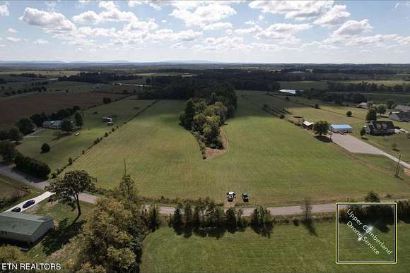 30.79 Acres of Agricultural Land for Sale in Crossville, Tennessee