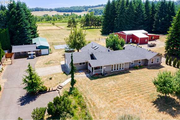 5 Acres of Land with Home for Sale in Eugene, Oregon