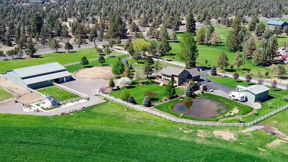 39 Acres of Land with Home for Sale in Bend, Oregon