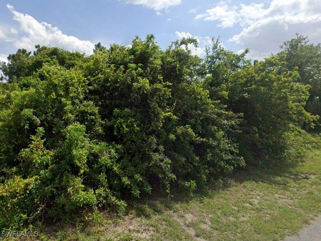 0.244 Acres of Residential Land for Sale in Lehigh Acres, Florida