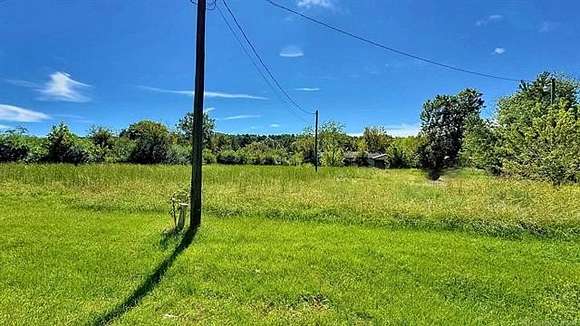 1 Acre of Residential Land for Sale in Heavener, Oklahoma