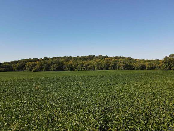 20 Acres of Agricultural Land for Sale in Perry, Kansas