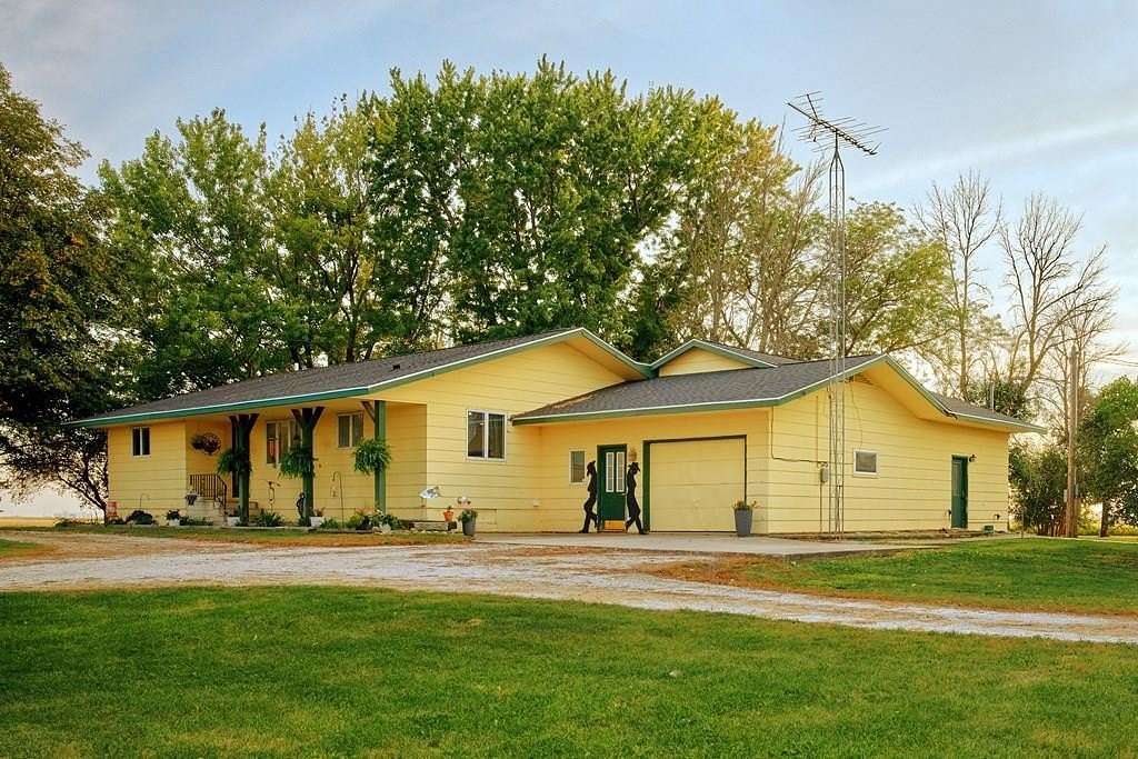 5.16 Acres of Residential Land with Home for Sale in Callender, Iowa