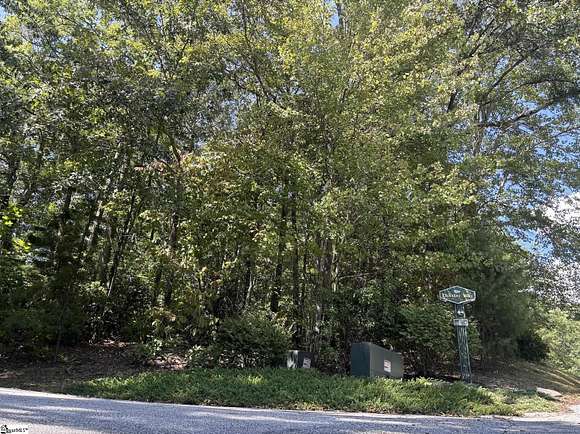 1 Acre of Residential Land for Sale in Travelers Rest, South Carolina