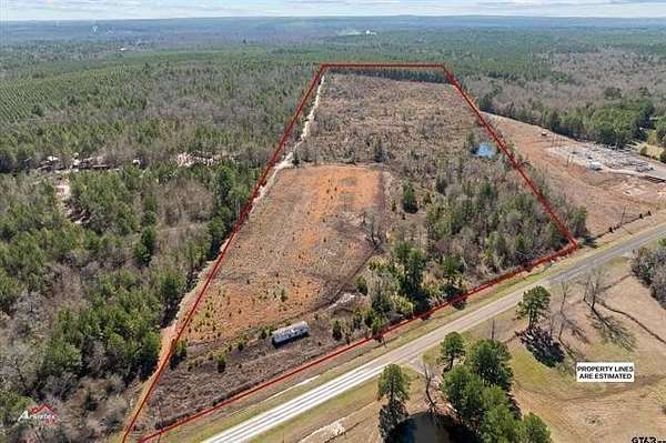 39 Acres of Agricultural Land for Sale in Jefferson, Texas