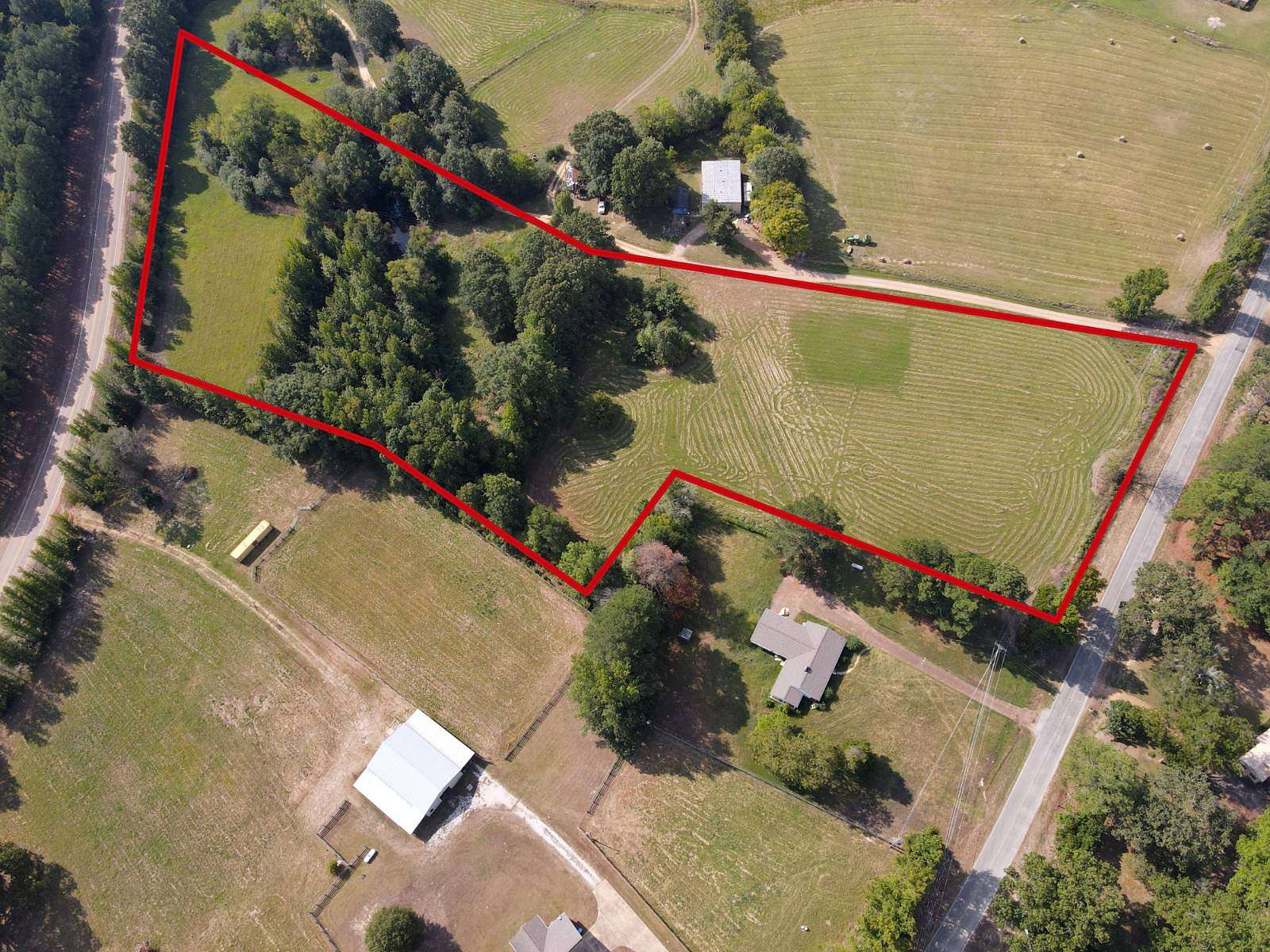 7.7 Acres of Commercial Land for Sale in Grenada, Mississippi