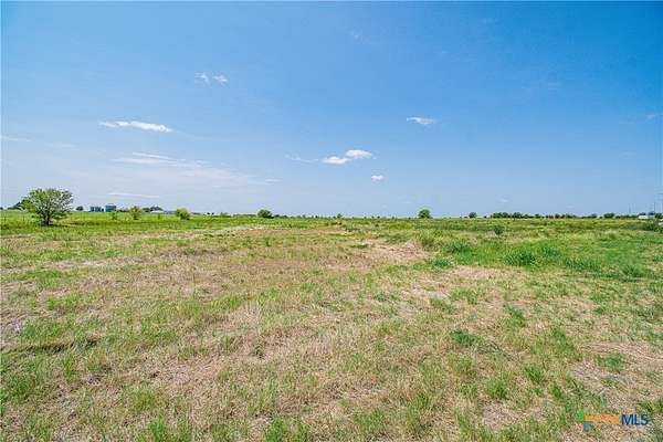 10.8 Acres of Land for Sale in Rosebud, Texas