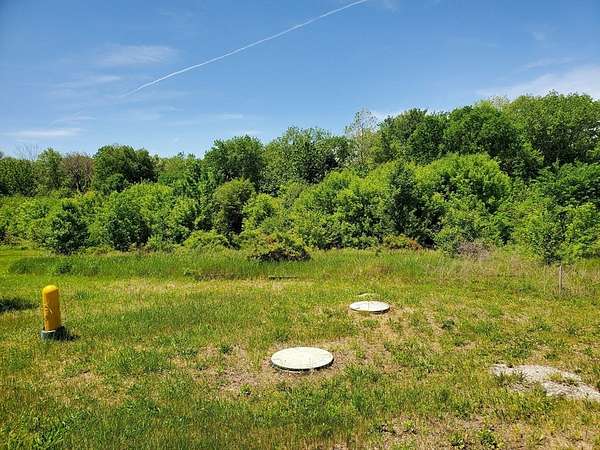 3.25 Acres of Residential Land for Sale in Bellingham, Massachusetts