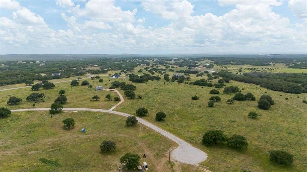 8 Acres of Residential Land for Sale in Lampasas, Texas
