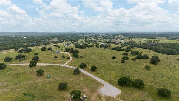 8 Acres of Residential Land for Sale in Lampasas, Texas