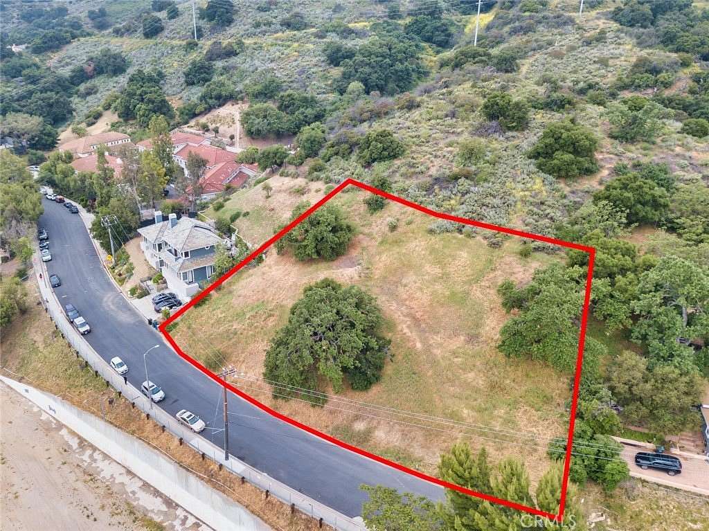 0.573 Acres of Residential Land for Sale in Thousand Oaks, California