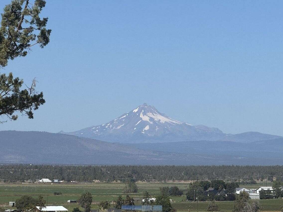 0.65 Acres of Residential Land for Sale in Terrebonne, Oregon