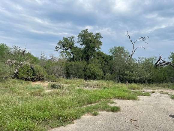 Residential Land for Sale in Crystal City, Texas