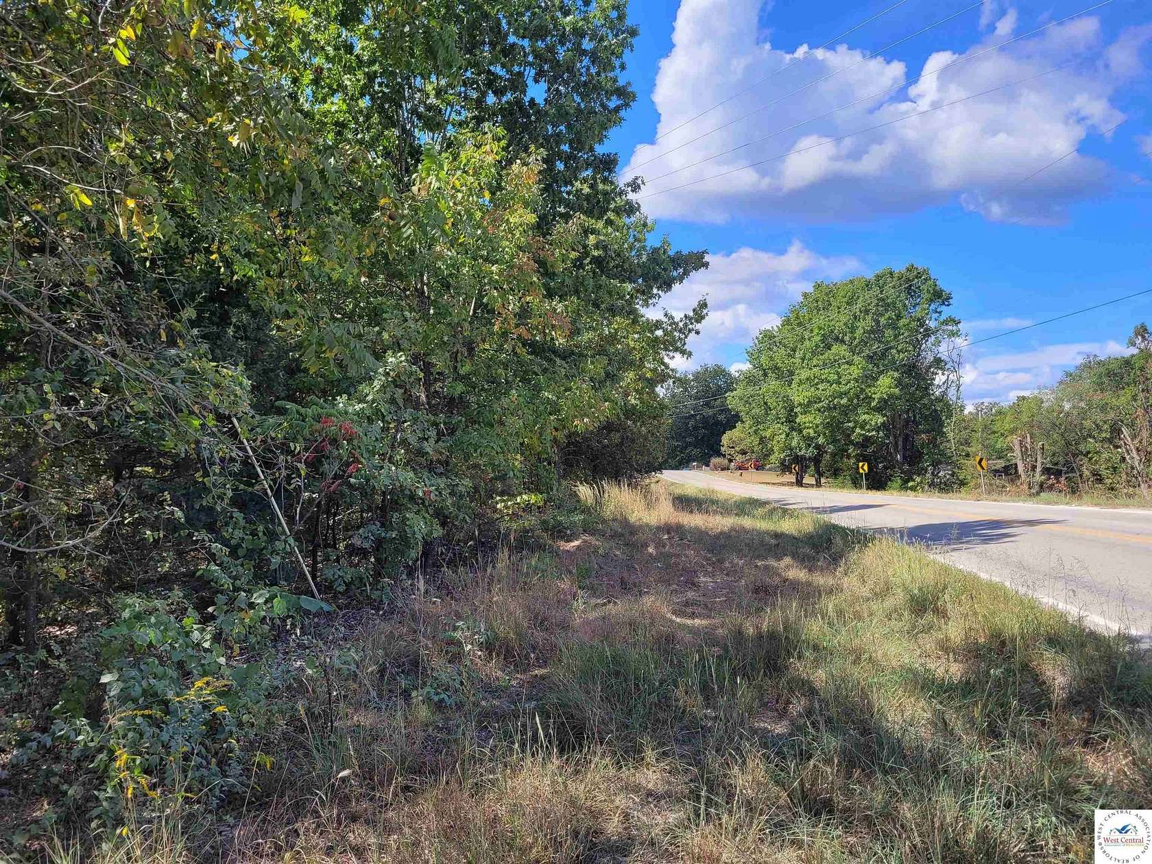 4.8 Acres of Residential Land for Sale in Warsaw, Missouri