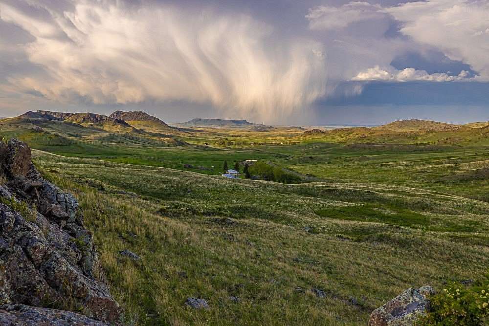 800 Acres of Land with Home for Sale in Cascade, Montana