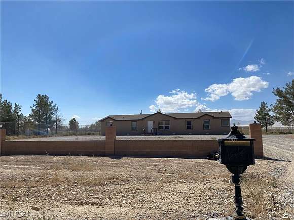 2.5 Acres of Residential Land with Home for Sale in Pahrump, Nevada