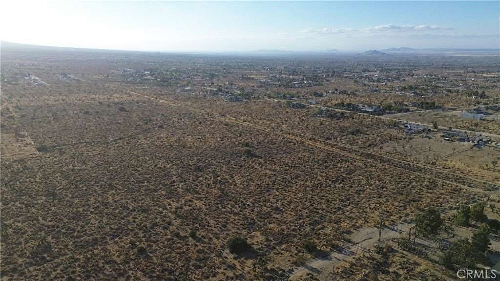 30 Acres of Land for Sale in Piñon Hills, California