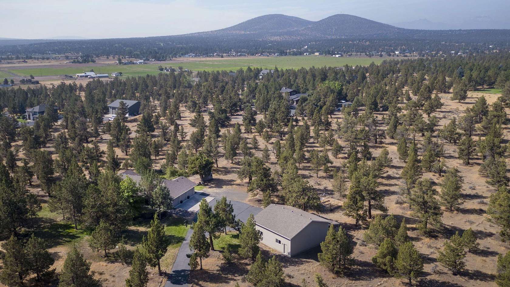 5 Acres of Residential Land with Home for Sale in Redmond, Oregon