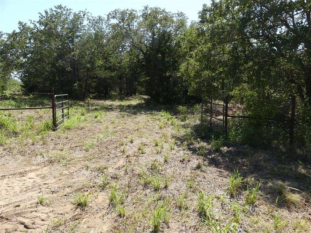 11 Acres of Agricultural Land for Sale in Forestburg, Texas