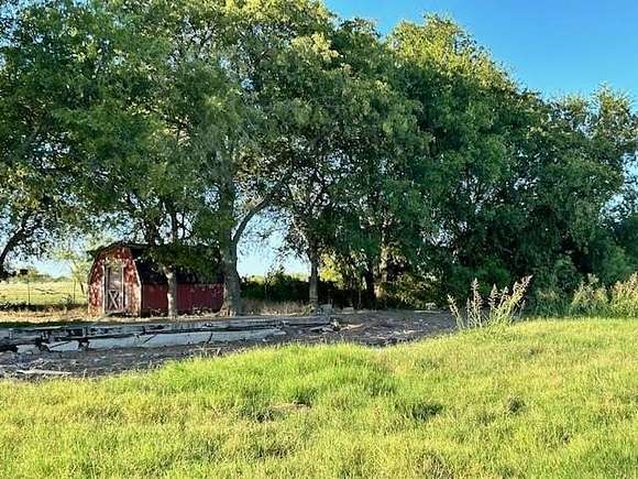 25 Acres of Recreational Land for Sale in Rio Vista, Texas