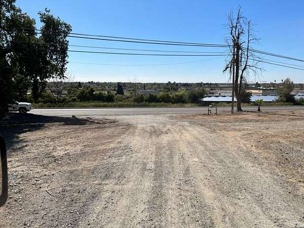 46.5 Acres of Land for Sale in Porterville, California