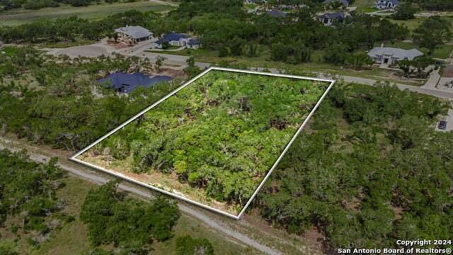 1.01 Acres of Residential Land for Sale in Bulverde, Texas