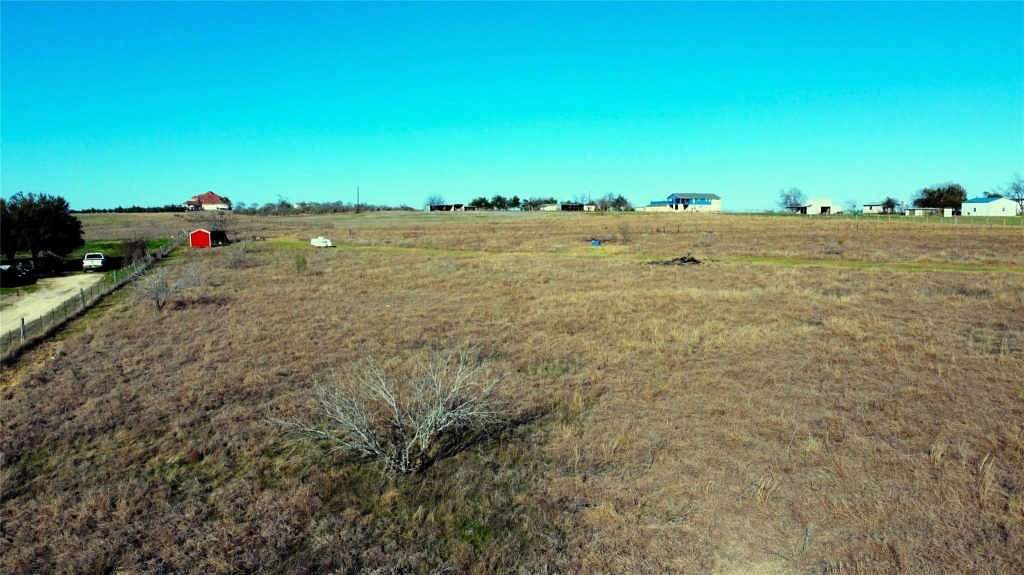 8.441 Acres of Agricultural Land for Sale in Coupland, Texas