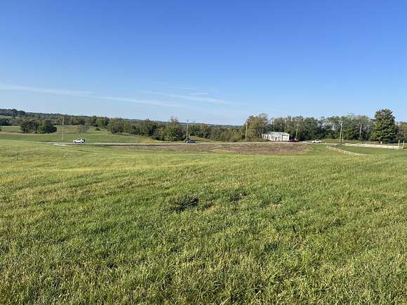 6 Acres of Residential Land for Sale in Lawrenceburg, Kentucky