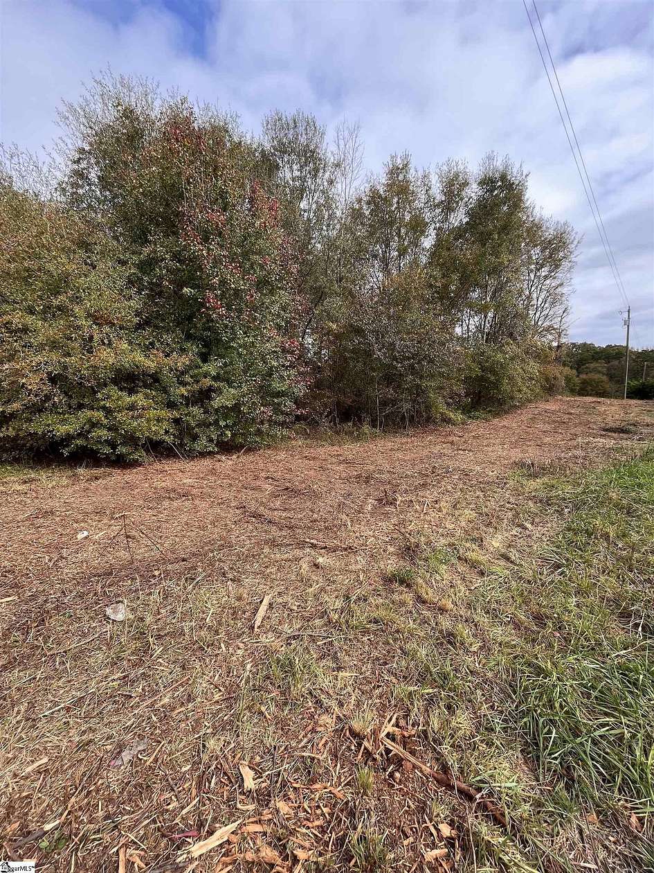 1.56 Acres of Residential Land for Sale in Chesnee, South Carolina