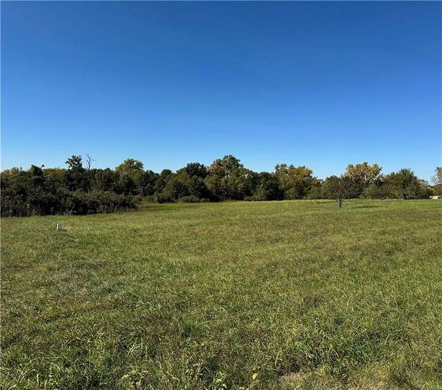 5.63 Acres of Residential Land for Sale in Lathrop, Missouri