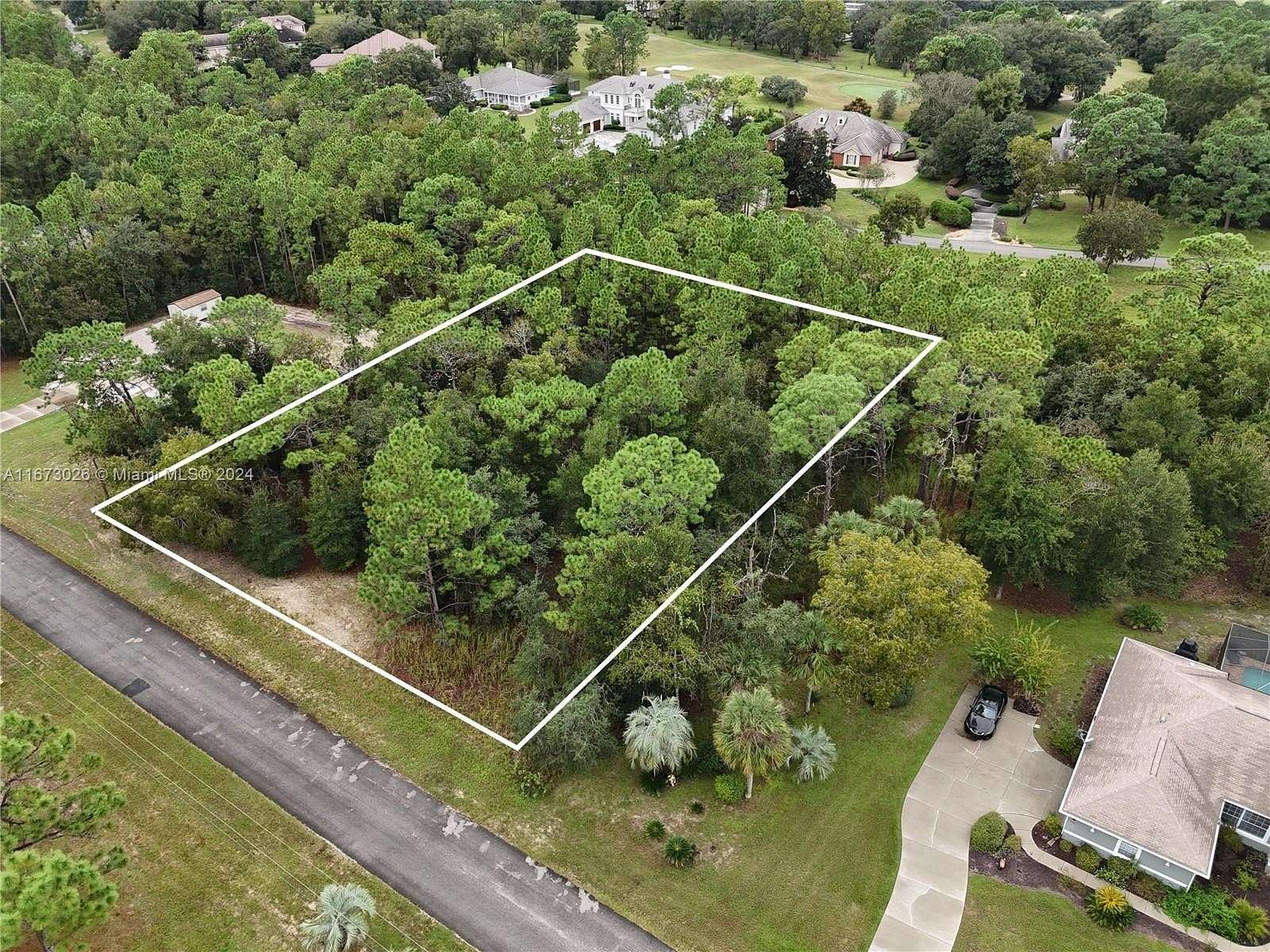 1.007 Acres of Residential Land for Sale in Citrus Springs, Florida