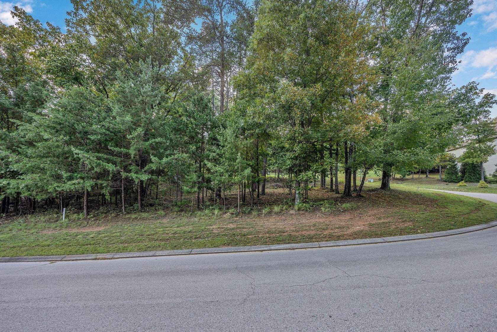 0.82 Acres of Residential Land for Sale in Ooltewah, Tennessee