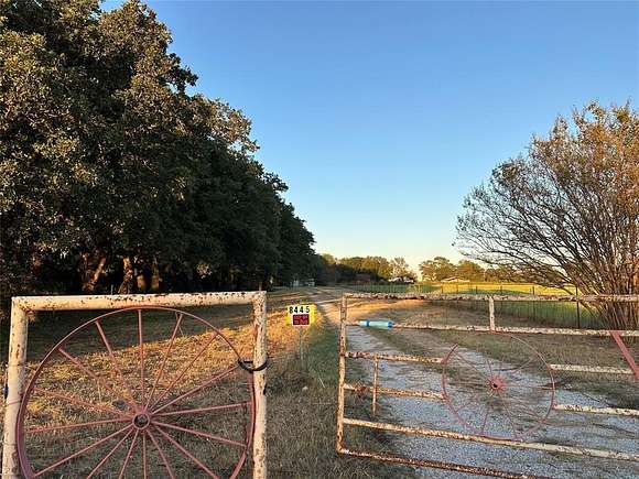 36.955 Acres of Land for Sale in Alvarado, Texas