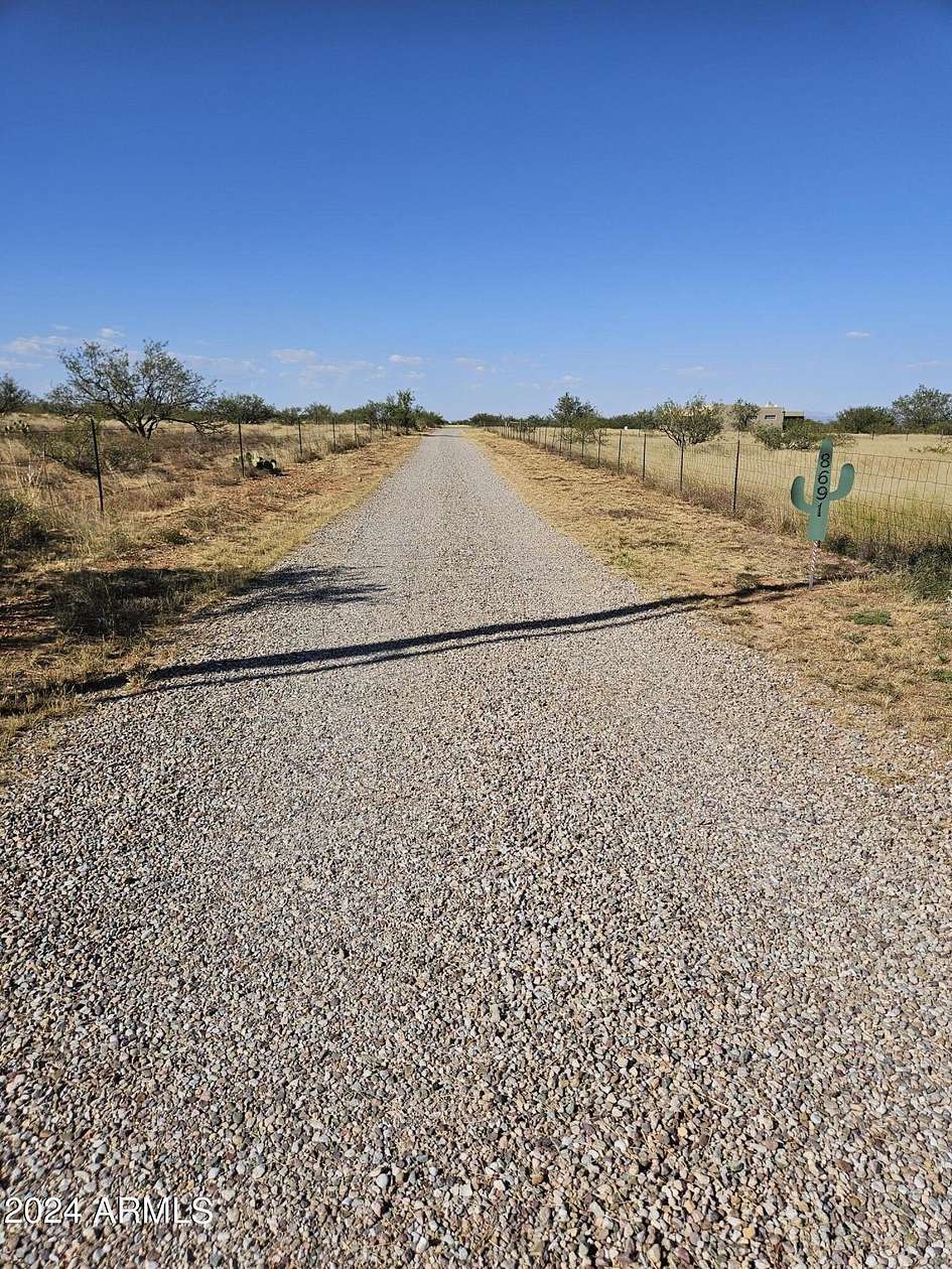 16.01 Acres of Land for Sale in Hereford, Arizona