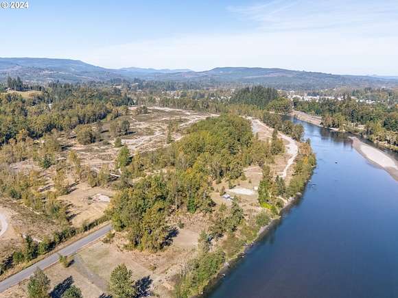 2.47 Acres of Residential Land for Sale in Castle Rock, Washington