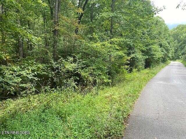 2.59 Acres of Land for Sale in Crossville, Tennessee