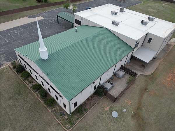 3.84 Acres of Improved Residential Land for Sale in Oklahoma City, Oklahoma