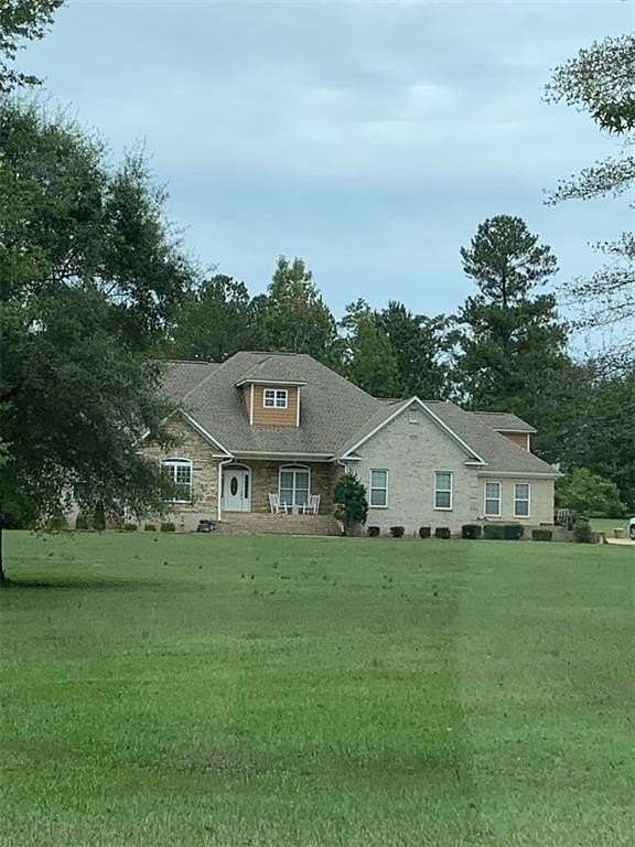 3.53 Acres of Residential Land with Home for Sale in Opelika, Alabama