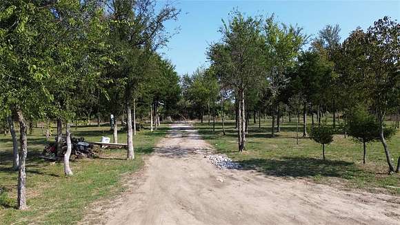 2 Acres of Residential Land for Sale in Campbell, Texas