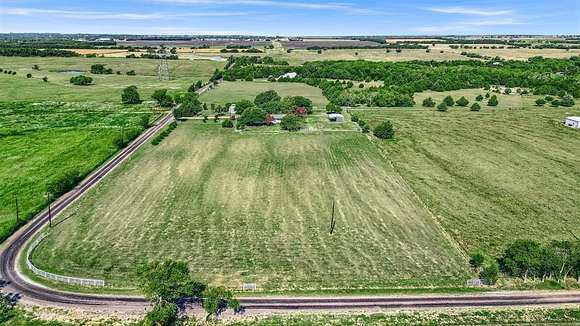 18.6 Acres of Agricultural Land for Sale in Gunter, Texas