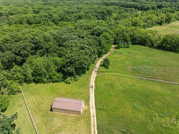 16 Acres of Land for Sale in Morris, Illinois