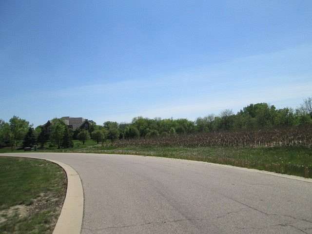 5 Acres of Residential Land for Sale in Barrington Hills, Illinois